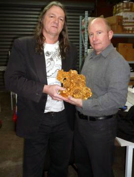 the world’s third largest gold nugget in existence 2.JPG